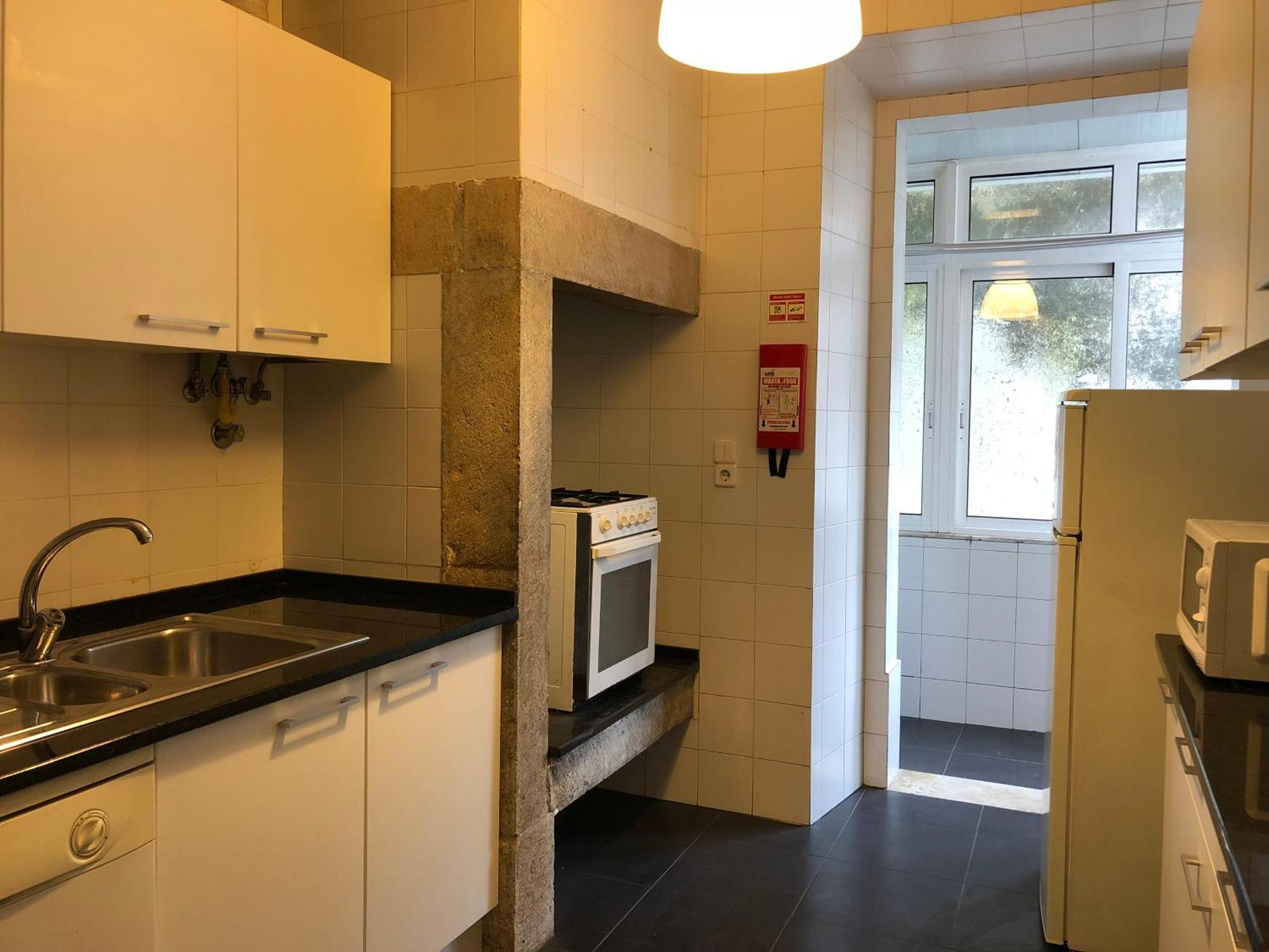 Charming 2 Bedroom Apartment - Bairro Alto, Principe Real ลิสบอน ภายนอก รูปภาพ